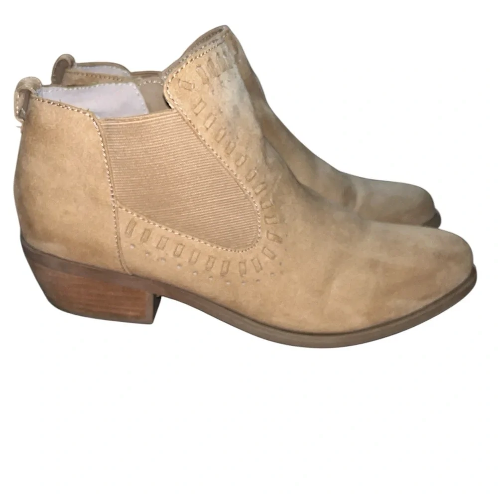 Carlos beige ankle booties size 9.5 western spring country rodeo cowgirl neutral